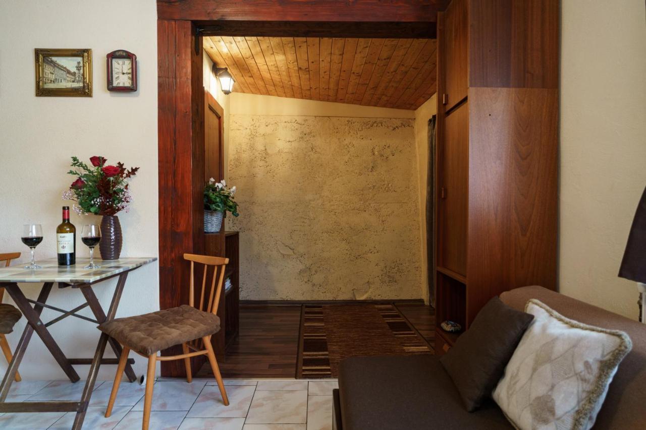 Apartment Melita - The Very Centre Of Town Banská Štiavnica Kültér fotó